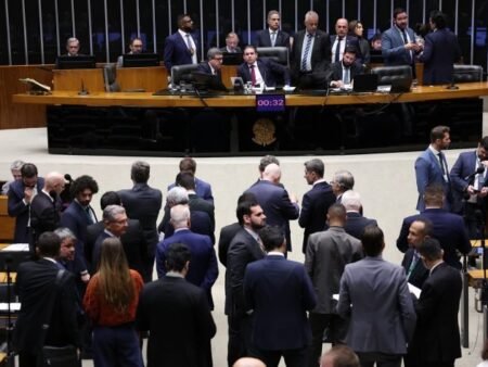 Câmara aprova PL 2780/2024 que cria política nacional para minerais críticos e estratégicos