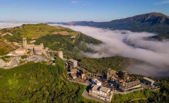 AngloGold Ashanti registra lucro de US$ 1,3 bilhão no 1T26 e reforça expansão em MG